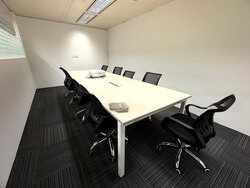 Odeon Towers (D7), Office #457508961